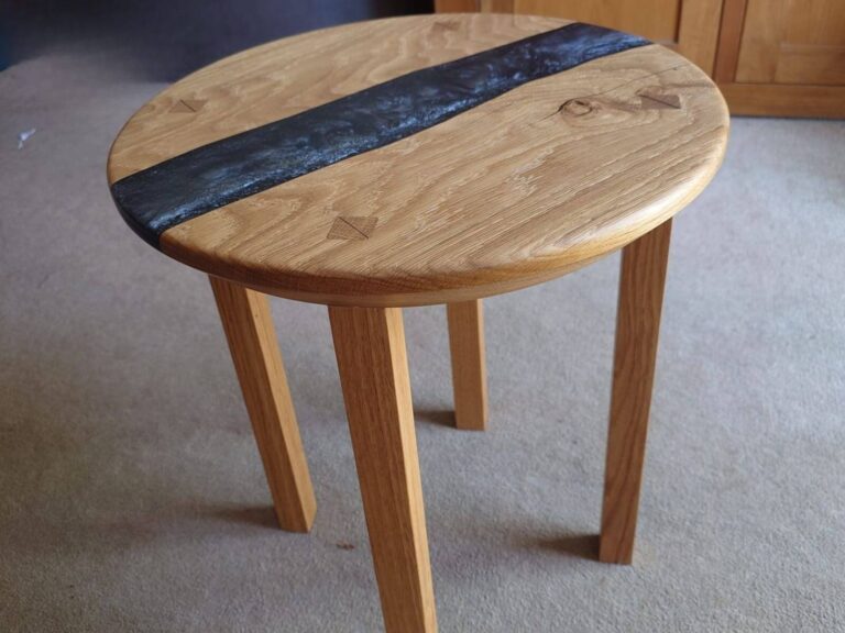 Traditional Japanese-style side table handcrafted from solid oak